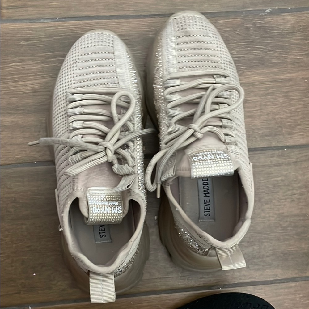 Steve Madden Tan Sneakers with Cushioned Sole and Breathable Knit Upper